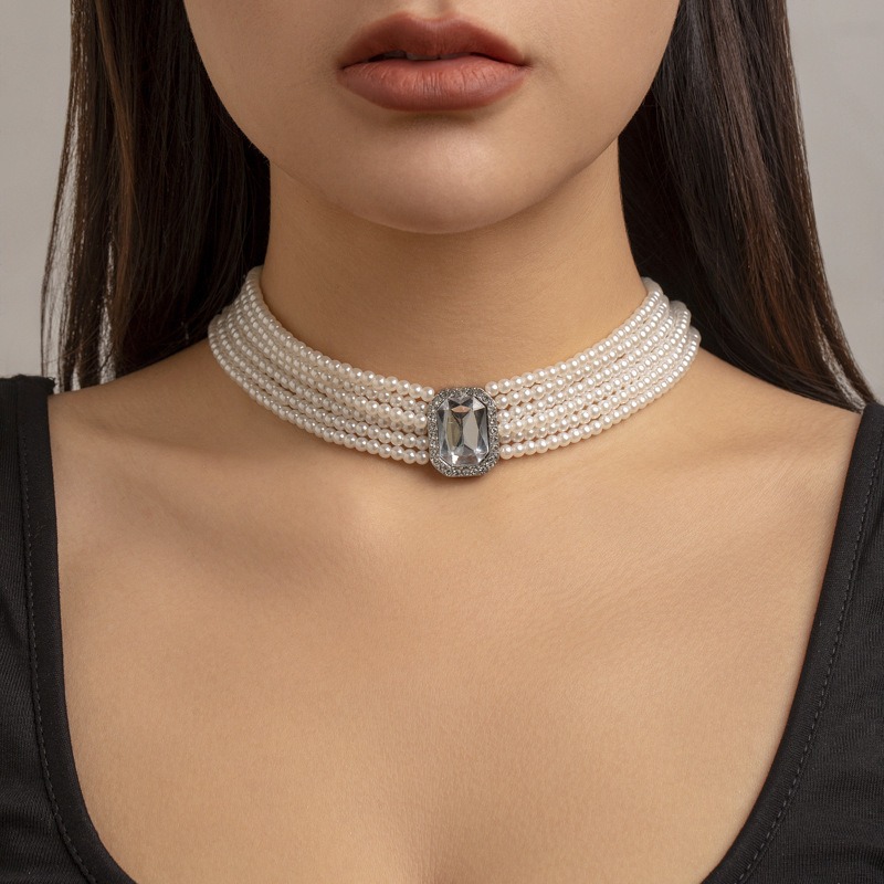 Vintage Necklace Baroque Court Style Light Luxury Elegant Multi-layered Layered Diamond Inlaid Necklace