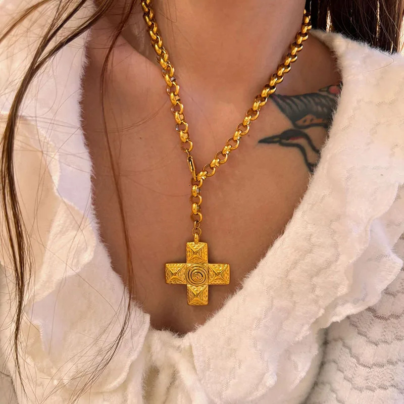 Swirling cross statement necklace stainless steel necklace suitable for women 241030