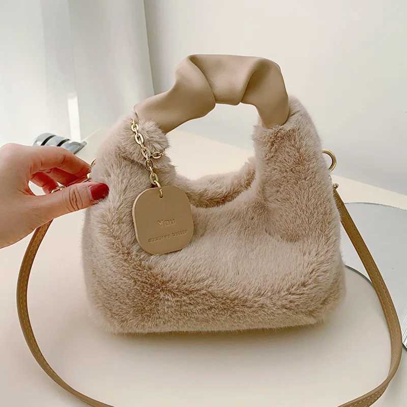 Cute Plush Shoulder Bag Women Faux Fur Handbags Zipper Lady Casual Tote Half-Mo Hobos Winder Crossbody Bagtraveling ShoppingXJ250121