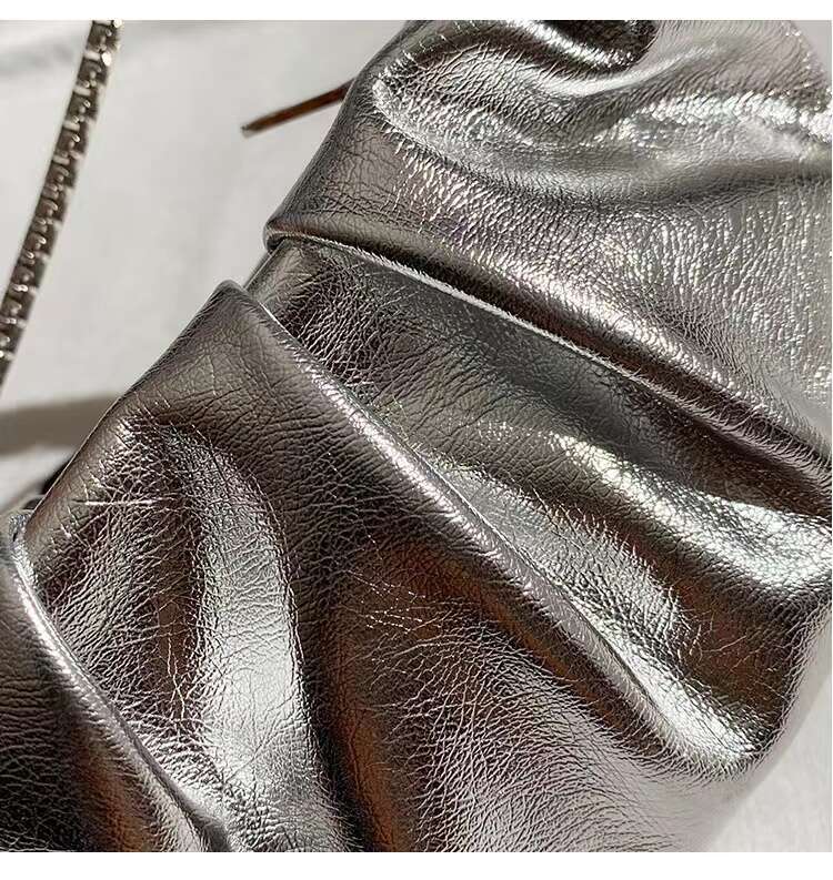 Designer Dinner Mini Half Moon Handbag Luxury Party 10A Top Banquet Handbag Shining Wrinkle Diamond Set Chain Crossbody Bag