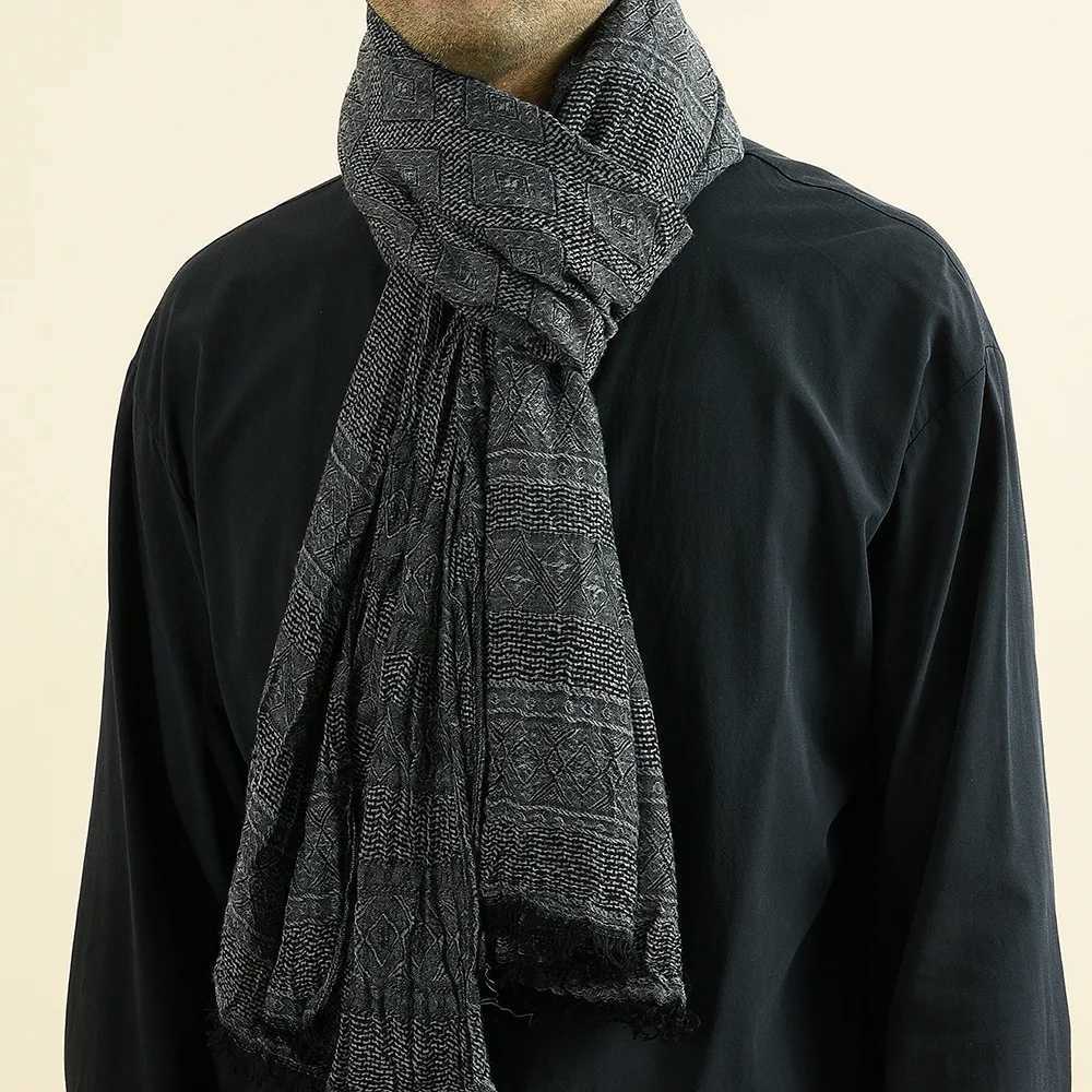 Fashion Men Scarf Cotton Linen Autumn Winter Warm Pashmina Casual Tassel Bufanda Mens Scarves Black Navy Man ScarfsX241029