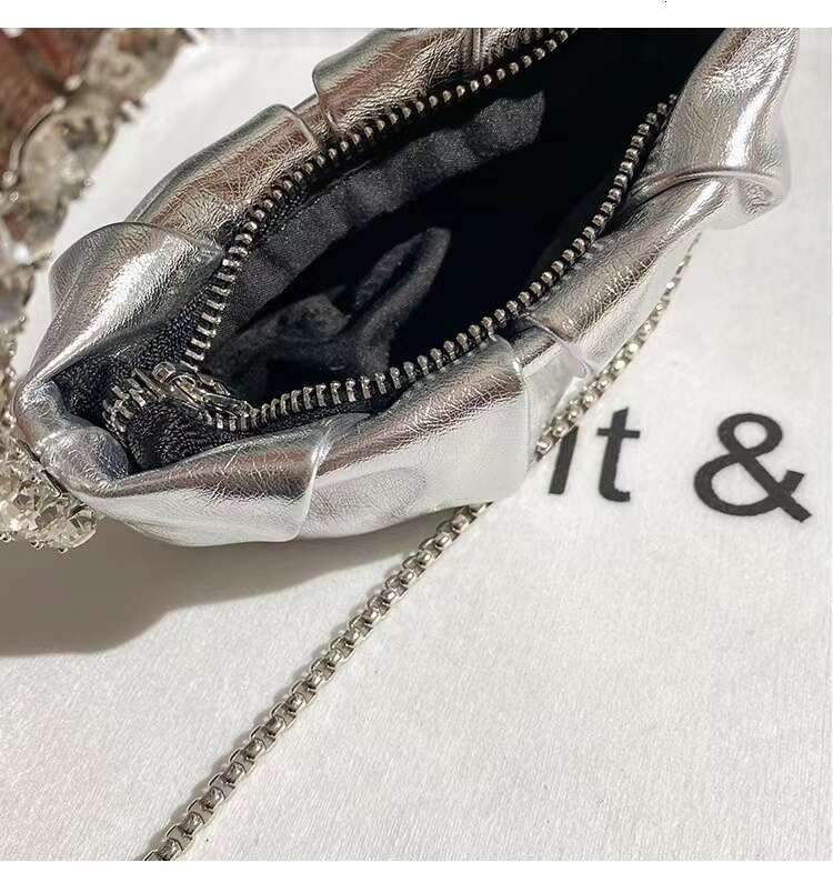 Designer Dinner Mini Half Moon Handbag Luxury Party 10A Top Banquet Handbag Shining Wrinkle Diamond Set Chain Crossbody Bag