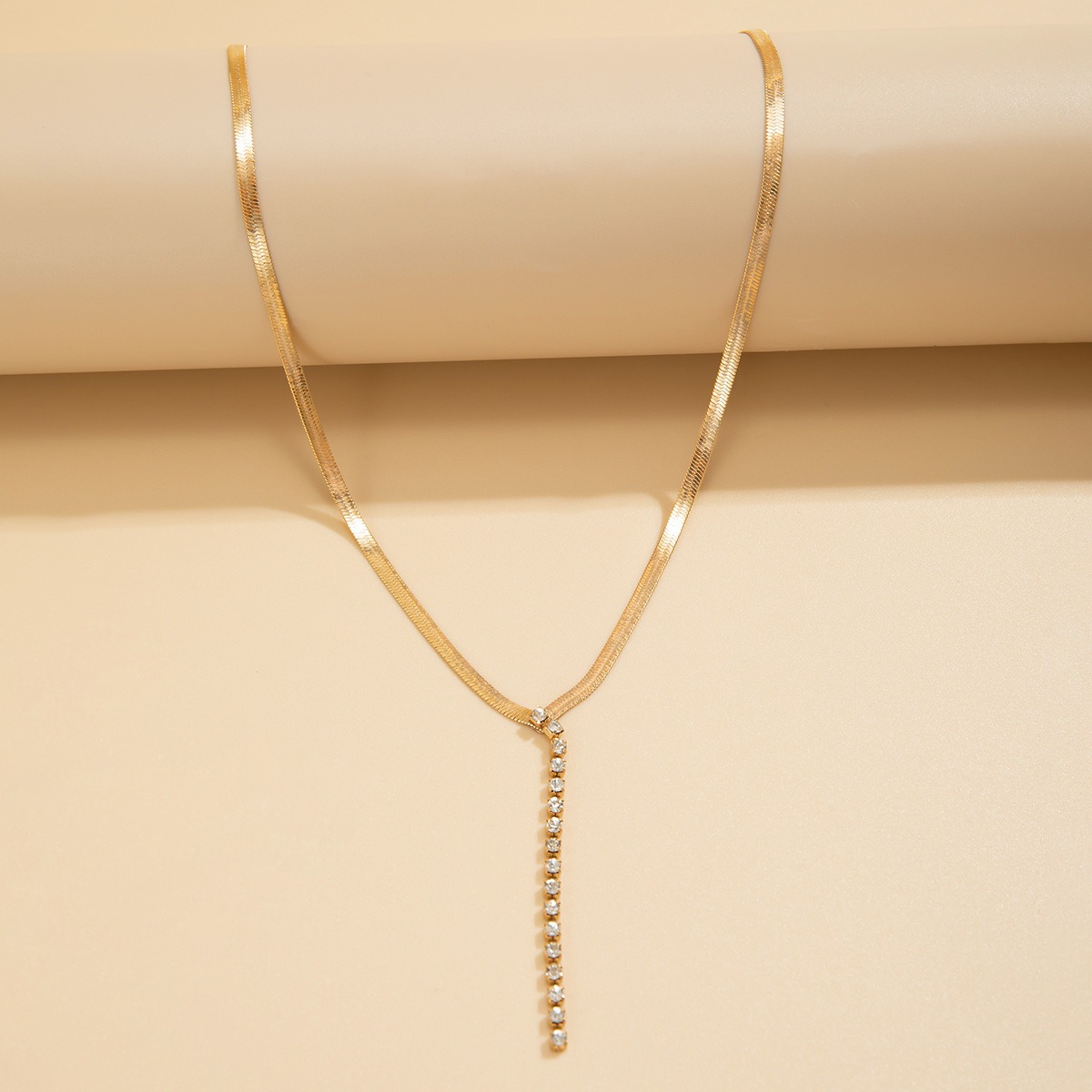 European and American Cross-border Jewelry Simple and Cool Style Snake Bone Chain Y-shaped Tassel Necklace Metal Necklace for Women