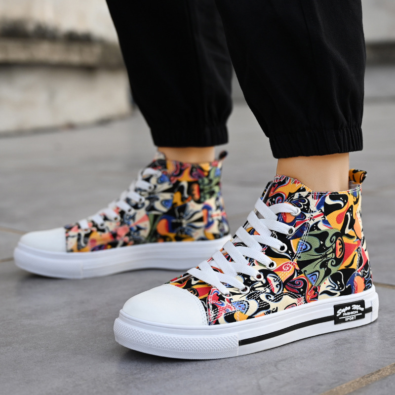 Men Women Casual Shoes Canvas Fashionable Shoes Hip hop Lace Up Low-top Board Walking Shoes