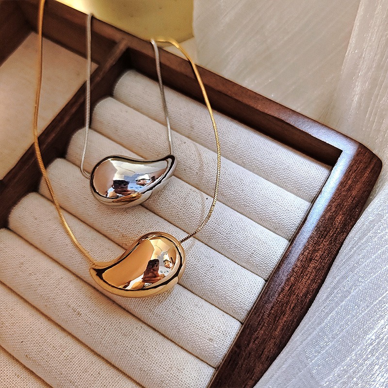 European and American Cross-border Jewelry Smooth Three-dimensional Water Droplet Necklace Exaggerated Large Teardrop French Retro Niche Necklace