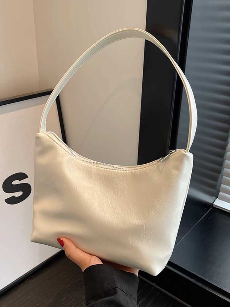 Red patent leather womens underwear bag new gloss shoulder bag solid color simple wedding handbag Z250303