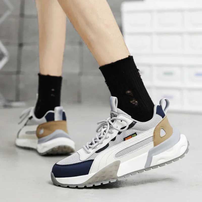 Mens mesh sports shoes breathable mens shoes lace mens running shoes comfortable mens vulcanized shoes wear-resistant Zapatillas M241029