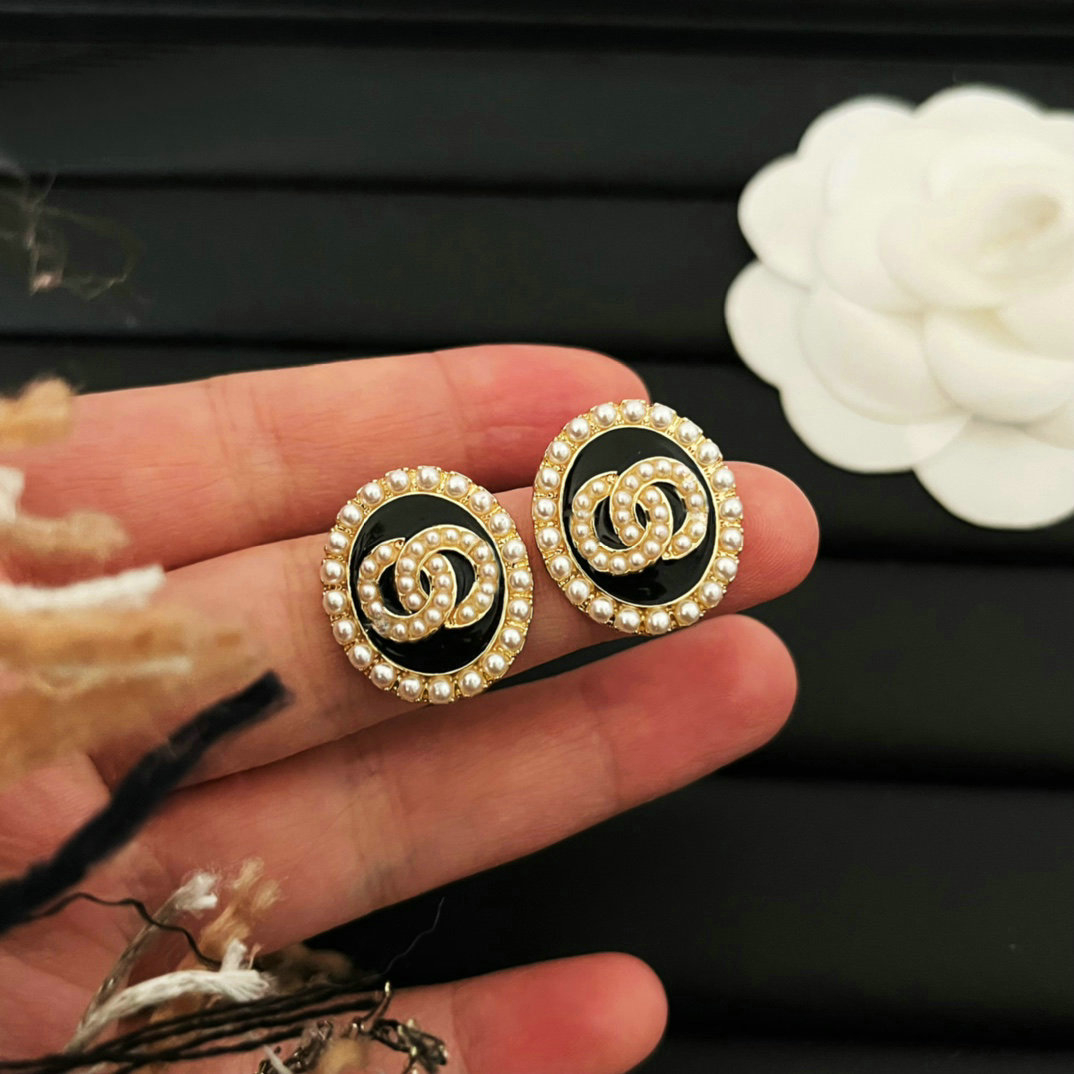 Luxury Diamond Earrings Brand Letter 18K Gold Plated Stud Designer Earrings Women Crystal Pearl Earring Wedding Party Gift