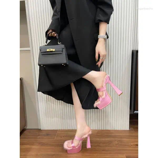 2025 S Fashion Designer Sandals Buckle Strap High Heel Sandal For Women Espadrilles Platform Female Shoe Heeled Lacquered Girls Low Beige Comfort