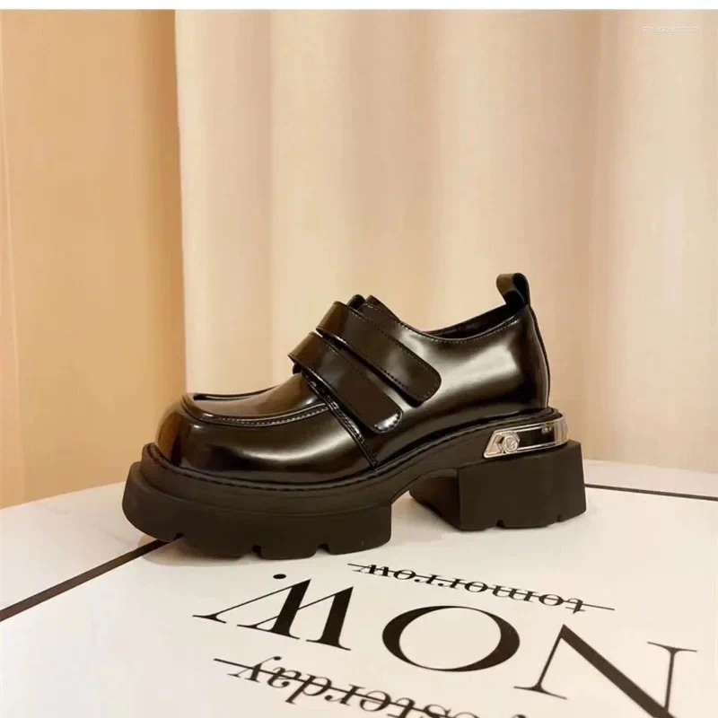 Dress Shoes Women Casual Shoe Girl Punk PU Leather Simple Design Quare Toe Solid Cool Retro Chunky Thick Bottom For Female 35-40 241102