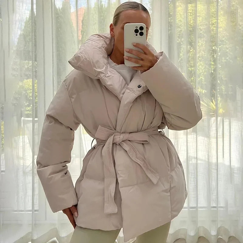 Fandy Lokar Winter Stand Collar Parka Fashion Tie Waist Short Coat Elegant Solid Puffer Jackets Female Ladies 241029