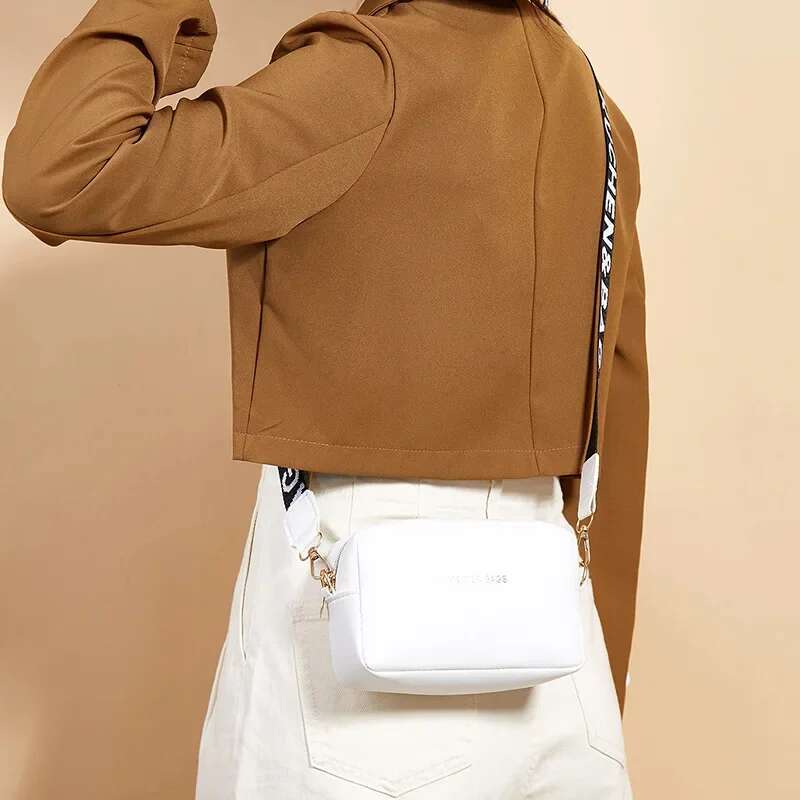 2025S Designer S New Model Solid Color PU Leather Wide Strap Crossbody Bag Simple Style Small Shoulder Bags For Women Female Phone Purse Messenger Han