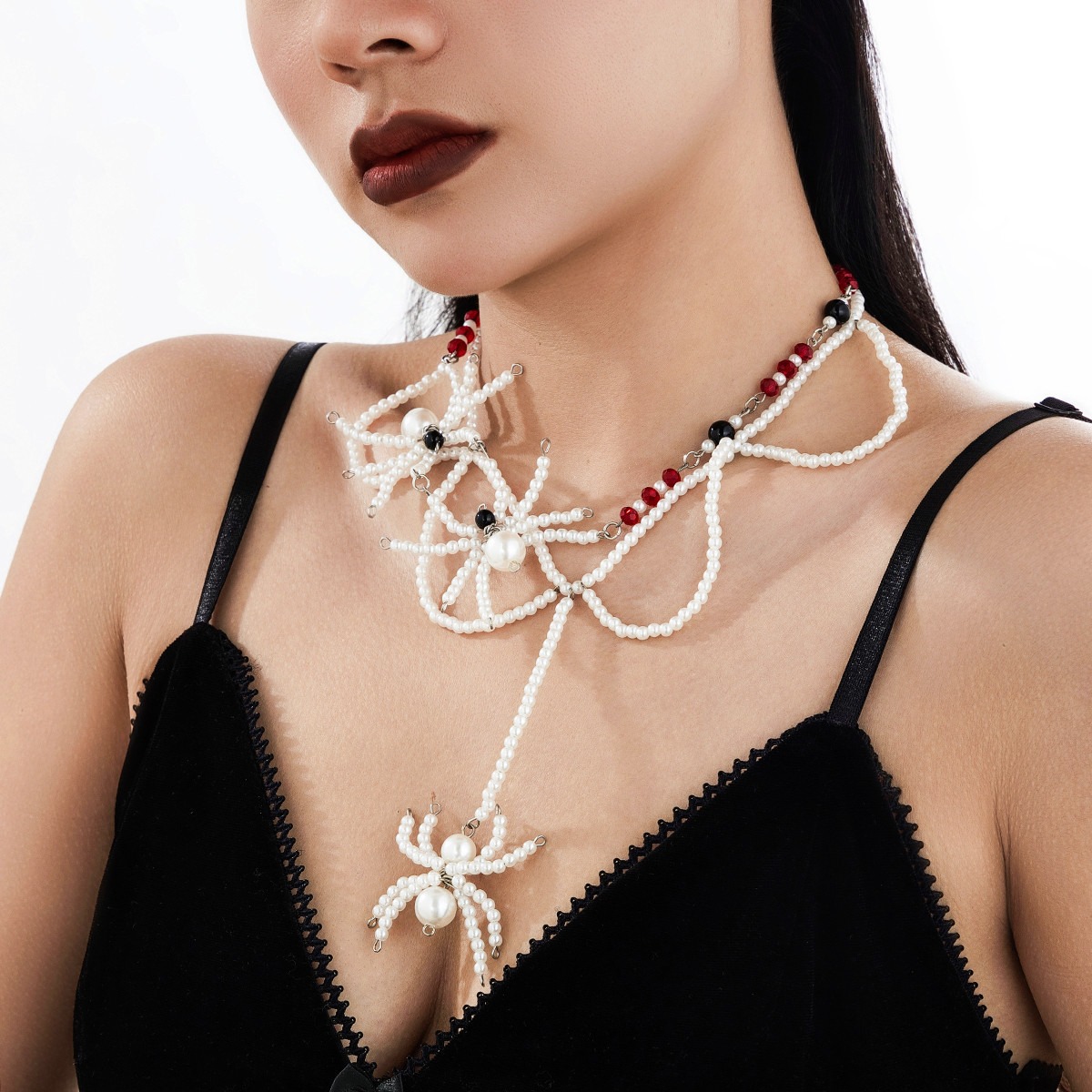 Cross Border Accessories From Europe and America Dark Style Crystal Weaving Spider Necklace Halloween Tassel Large Round Bead Collarbone Chain