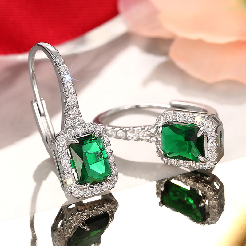Dangle Sterg Sier: Chic Emerald Zircon Drop Earrings for Women