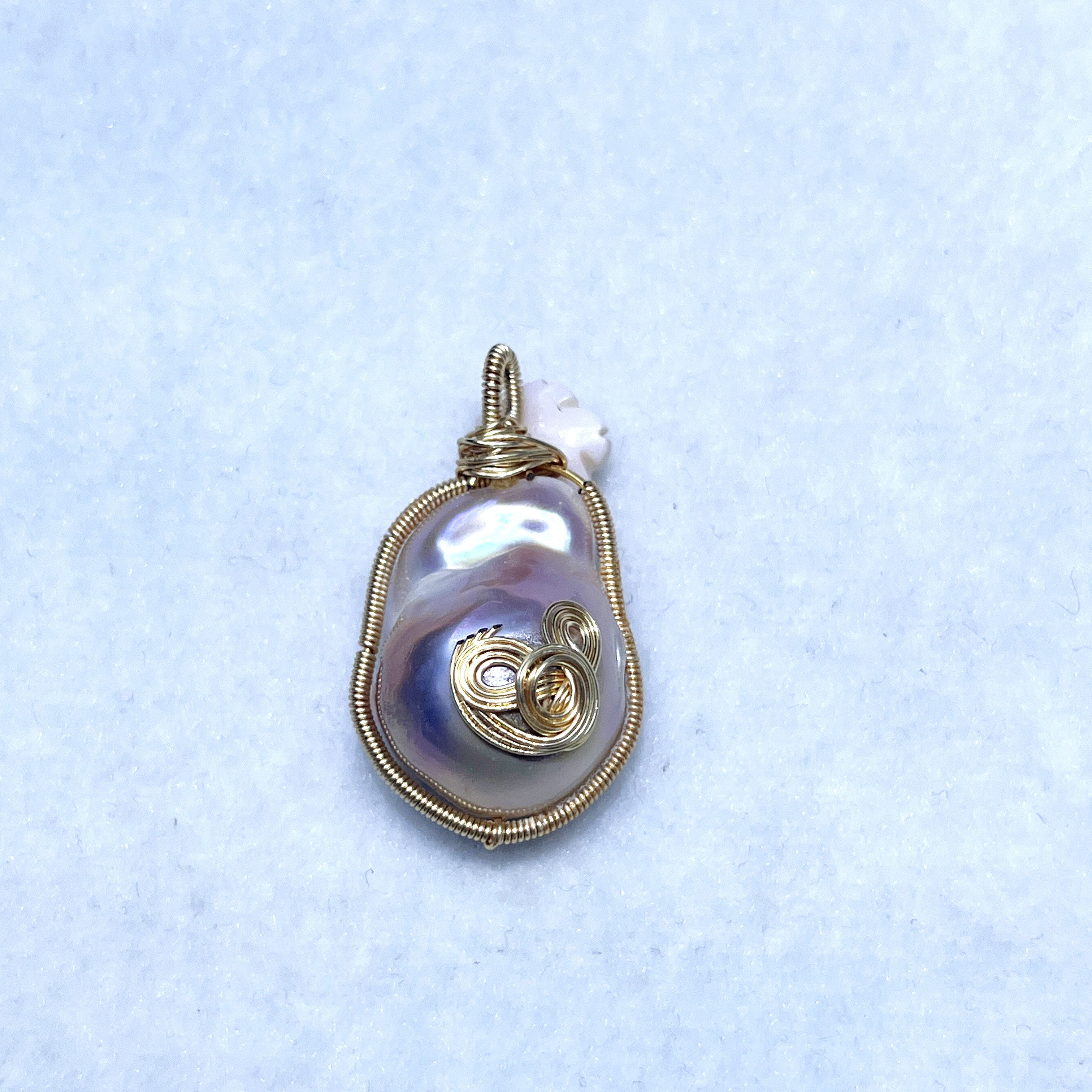 Sophisticated Jeweled Baroque Pearl Choker with Distinctive Decorative Pendants