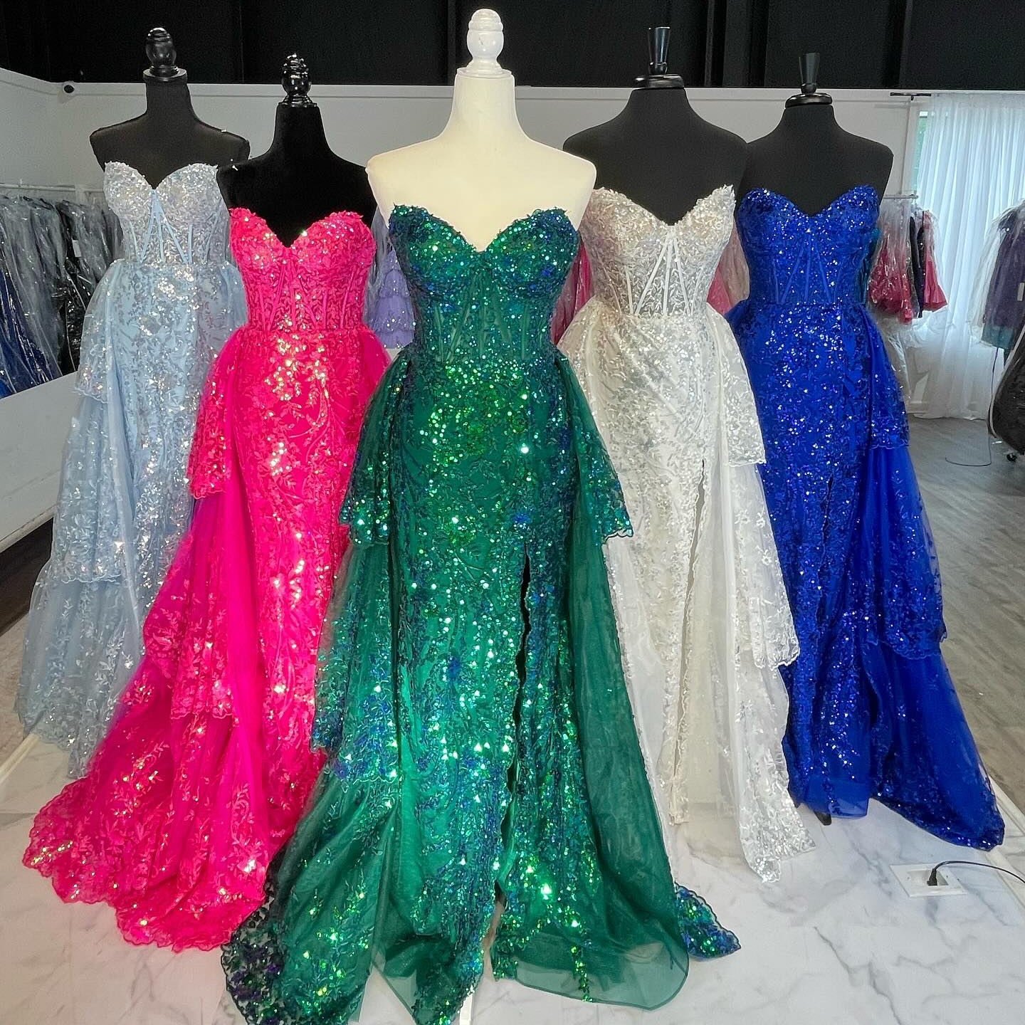 Hot Pink Formal Party Dress 2k26 Corset Side Ruffle High Slit Fitted Pageant Senior Prom Evening Event Hoco Gala Cocktail Red Carpet Gown Photoshoot Back-to-School