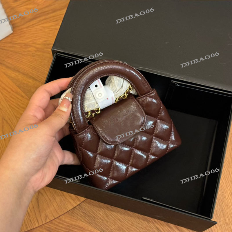 Two Sizes Women Portable Shoulde Bag Designer Mini Shopping Bags with Handle Glossy Oil Wax Leather Golden Hardware Matelasse Chain Handbags Cross Sui