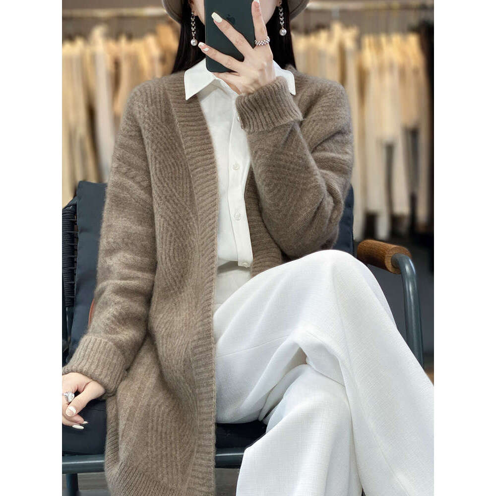 New Women Cashmere Sweater Autumn Winter Thick Long Cardigan 100% Merino Wool V-Neck Knitwear Female Soft Fashion Coat Top