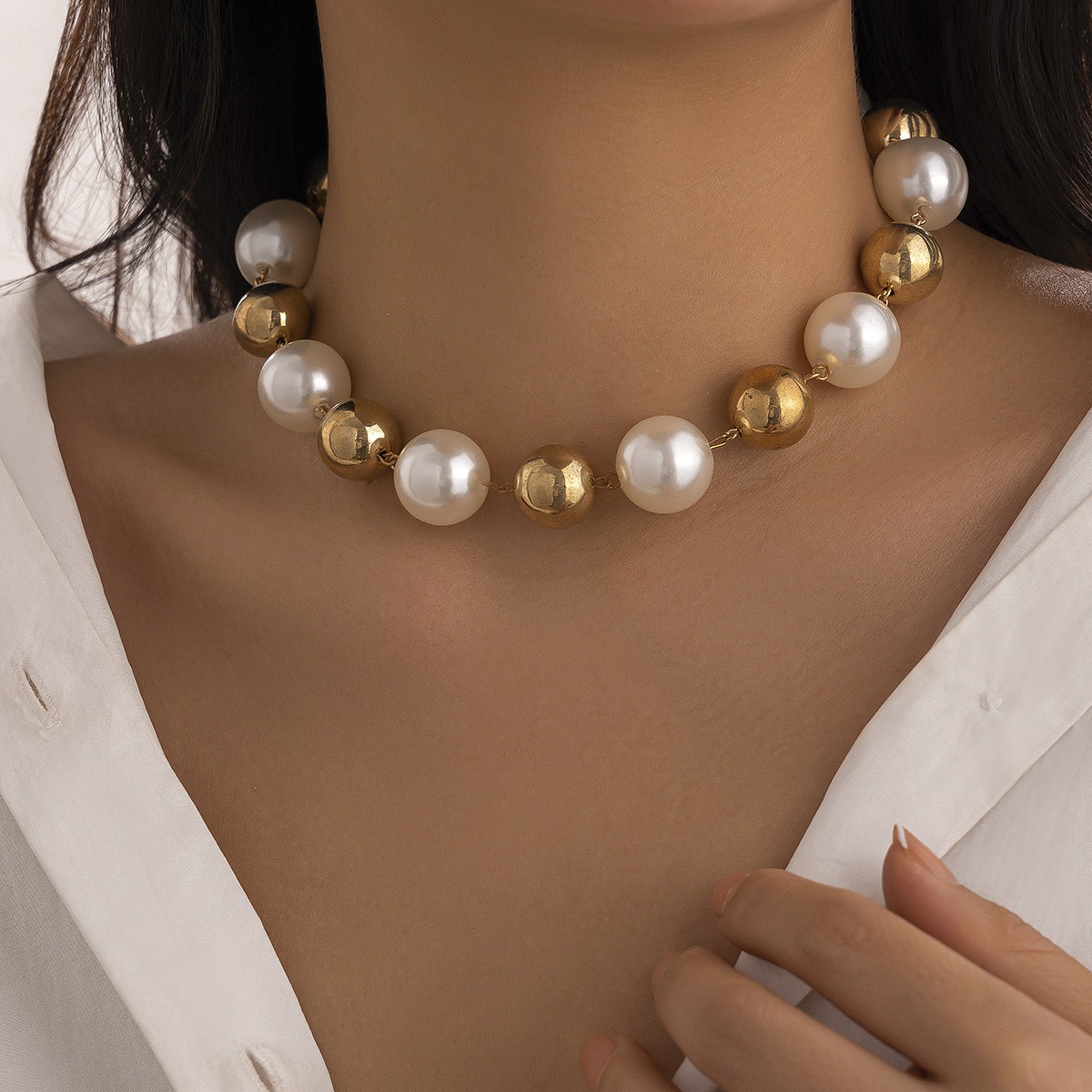 European and American Cross-border Jewelry Light Luxury Style Imitation Pearl Large Round Bead Necklace Fashionable Short Punk Collar