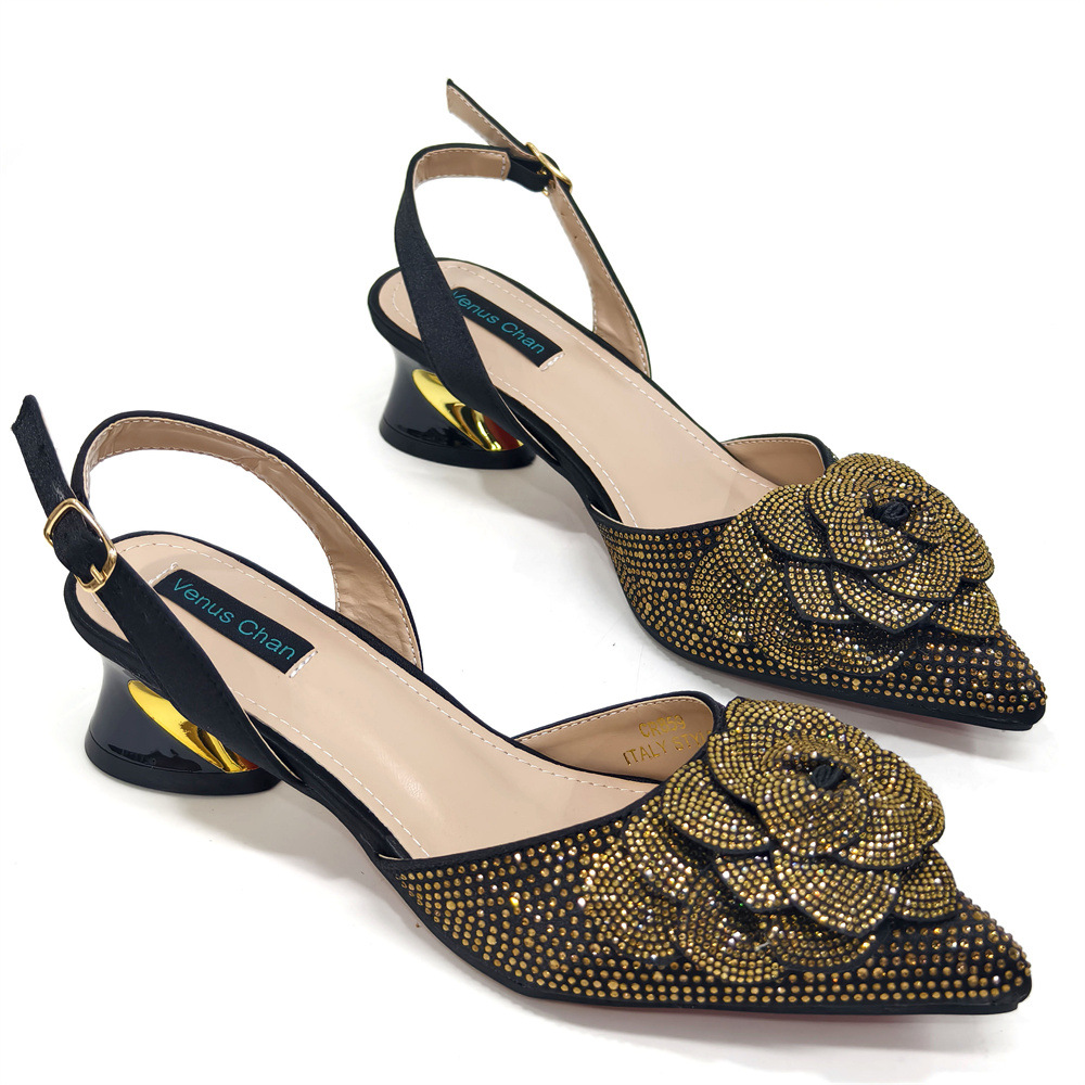 Pointed high heels paired with square shoulder bag with floral decoration for women's shoe bag set
