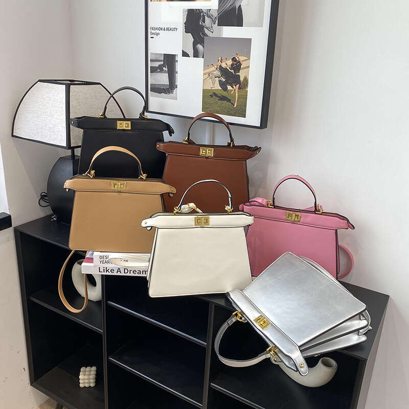Lock bag 2024 popular high-quality classic versatile single shoulder crossbody handbag for women