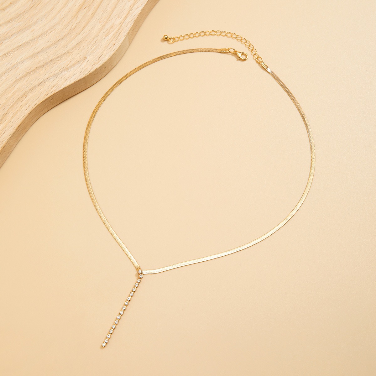 European and American Cross-border Jewelry Simple and Cool Style Snake Bone Chain Y-shaped Tassel Necklace Metal Necklace for Women