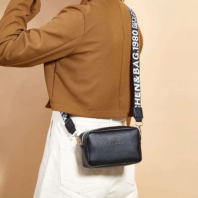 2025S Designer S New Model Solid Color PU Leather Wide Strap Crossbody Bag Simple Style Small Shoulder Bags For Women Female Phone Purse Messenger Han