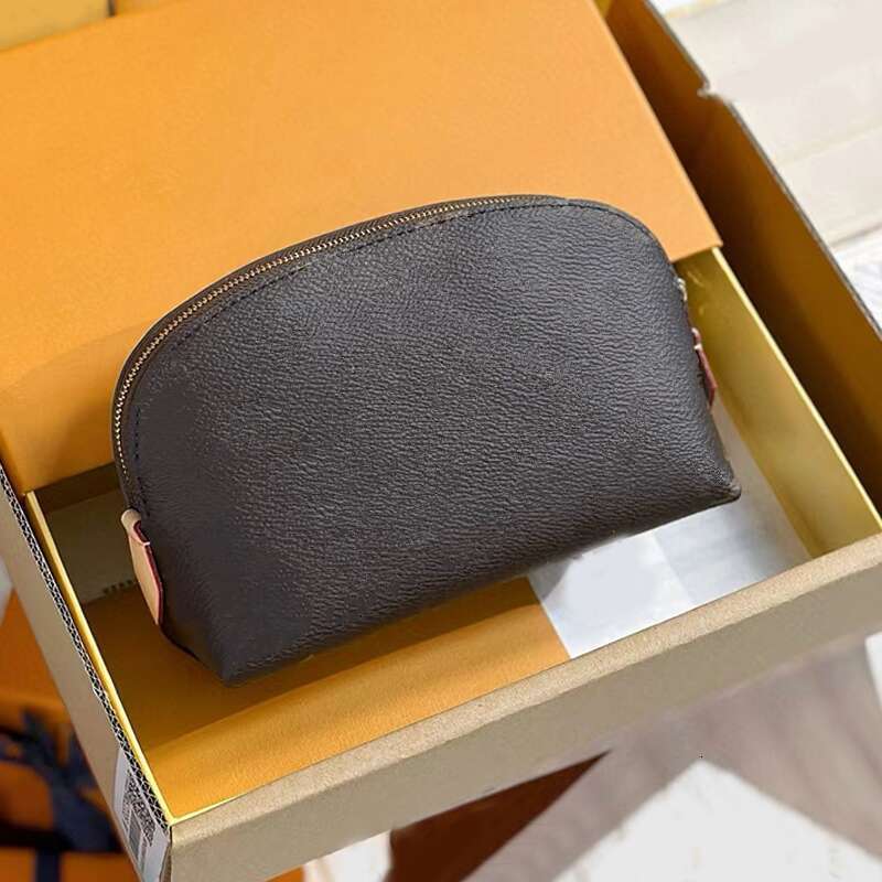 Travel Bag Designer Toilet Bags Fashion Clutch Purses Large-capacity Luxury Cosmetics Handbag Classic Makeup Bag Denim Blue and Cherry