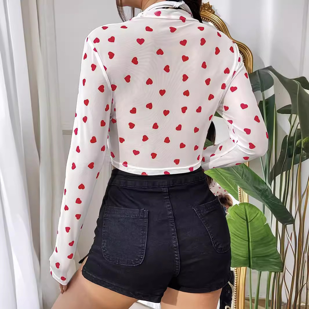 Designer's autumn and winter elegant special mesh printed heart round neck long sleeved T-shirt for slimming women