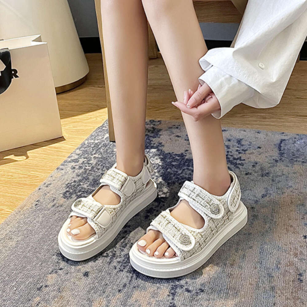 Woman Ladies Platform Designer Slides Outdoor Casual Beach Shoes Summer Non Slip Hook Loop Sandals Women