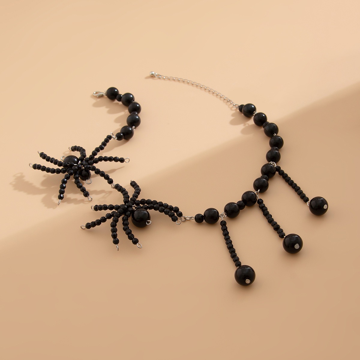 Cross Border Accessories From Europe and America Dark Style Crystal Weaving Spider Necklace Halloween Tassel Large Round Bead Collarbone Chain