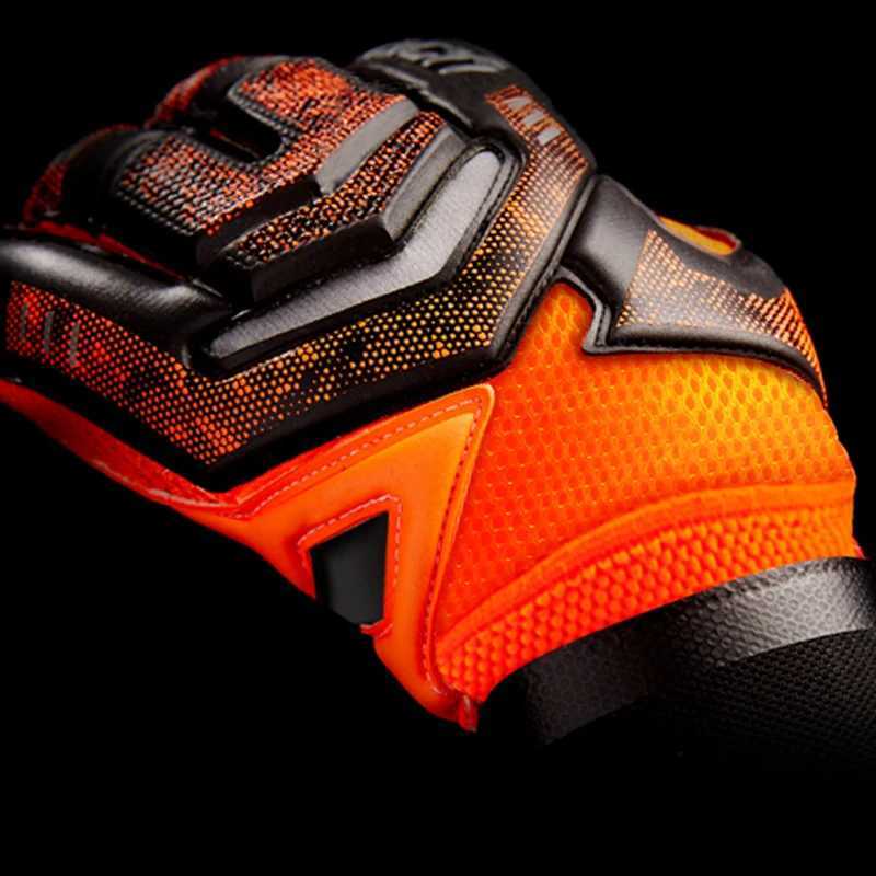 Mens professional football goalkeeper gloves childrens latex finger protection adult football sports anti slip goalkeeper glovesXJ250412