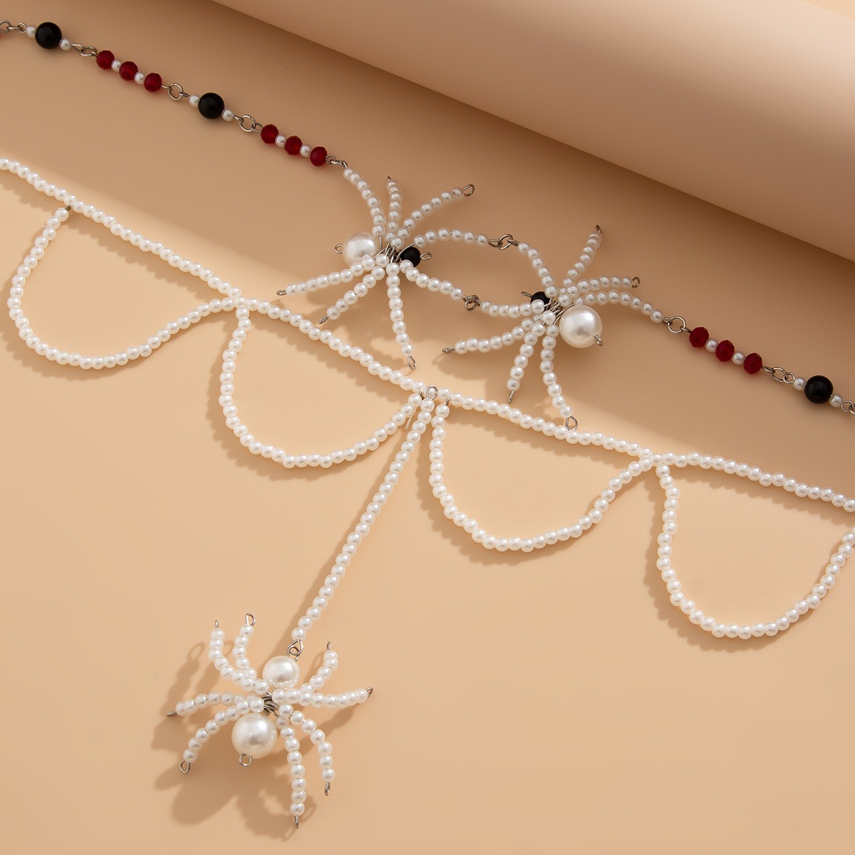 Cross Border Accessories From Europe and America Dark Style Crystal Weaving Spider Necklace Halloween Tassel Large Round Bead Collarbone Chain