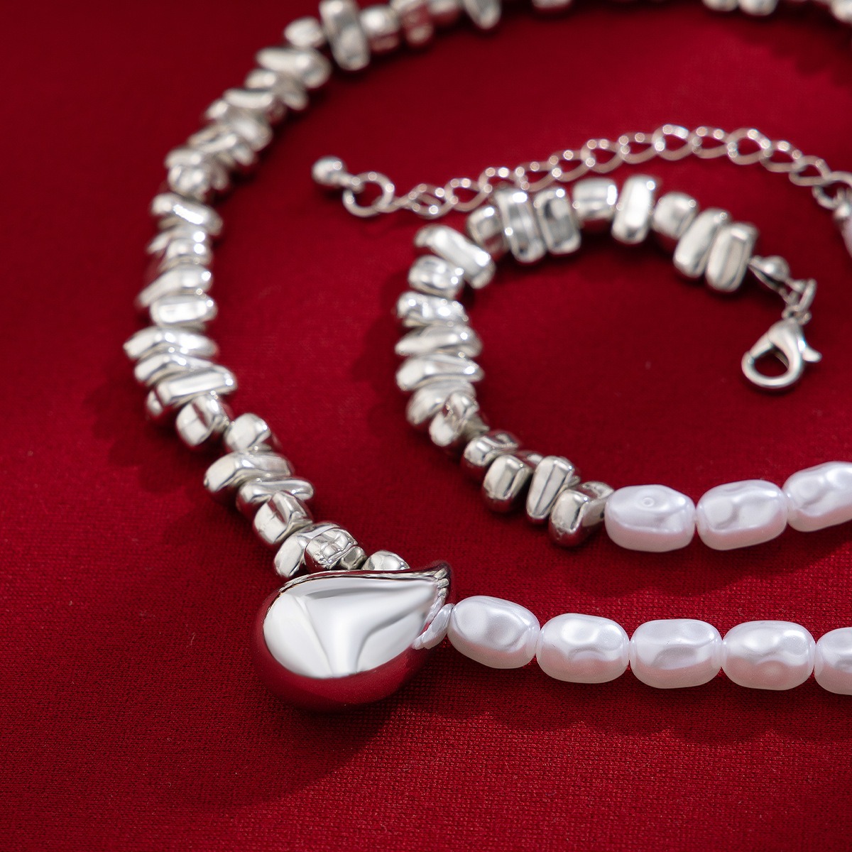European and American Cross-border Jewelry Irregular CCB Imitation Pearl Set Necklace Geometric Alloy Comma Collarbone Necklace