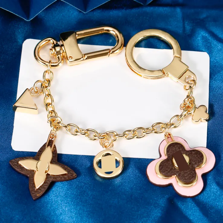 Multicolor Keychain Luxury Brand Designer Key Chain Womens Fashion Gold Buckle Keychains Luxury Car Keyring Leather Womens Accessories CWG24103001 -7