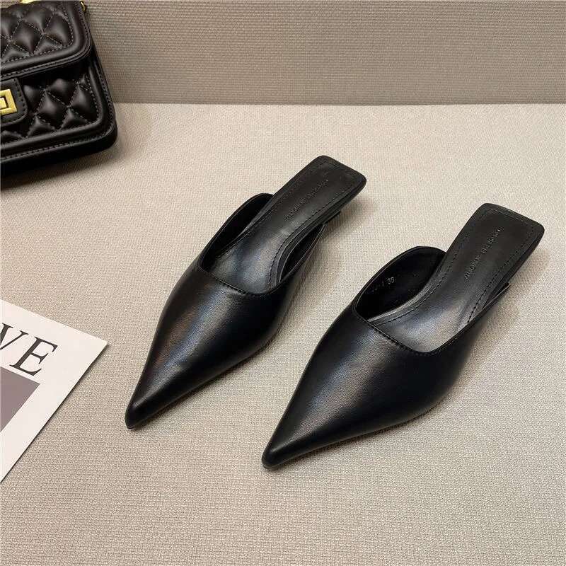 Summer New Low Heel Close Toe Outdoor Mules Casual Pumps Street Style Woman Sandals Slip on Half Slippers Loafers