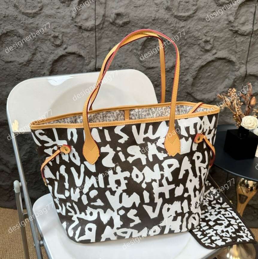 Womens designer bags white graffiti tote bag lady Leather printed shoulder Bag women handbags purse new with small letters high quality 10a