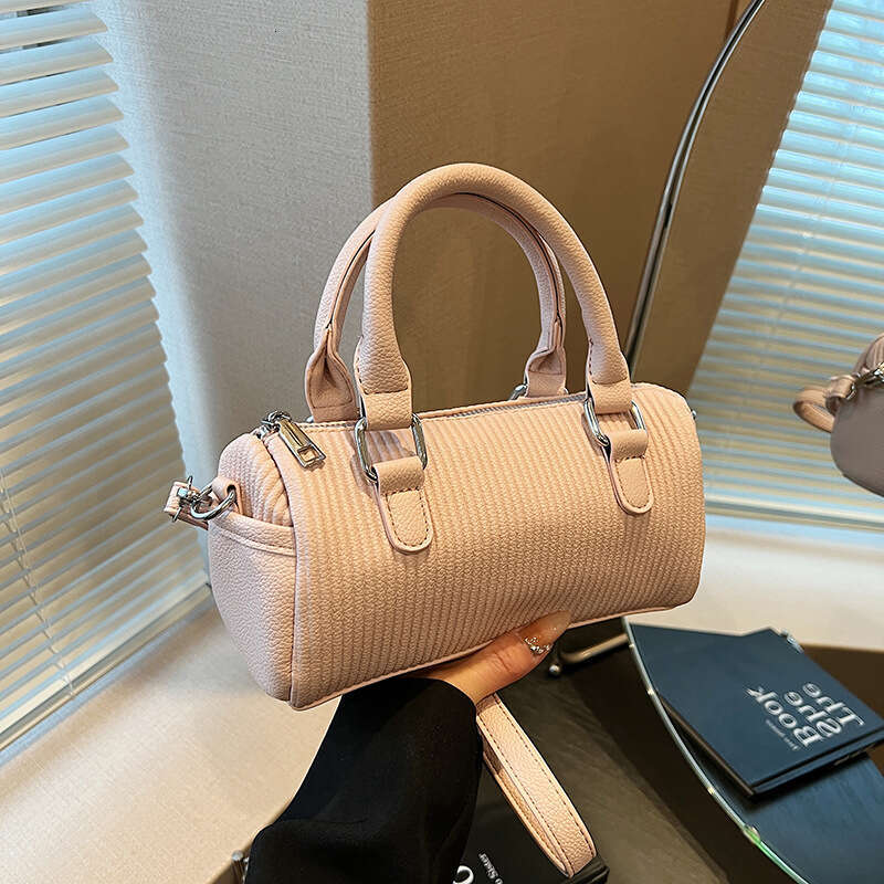 2024 New Exotic Texture Joker Shoulder Portable Pillow Bag In Spring And Summer