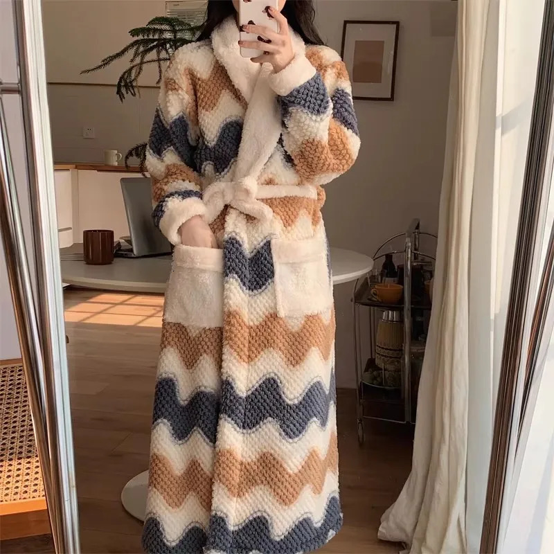 Womens Cute Pajamas Winter Pajamas Warm Robe Set Long Home Wear Bathtub with Velvet Warm Coral Velvet Pajamas 241031