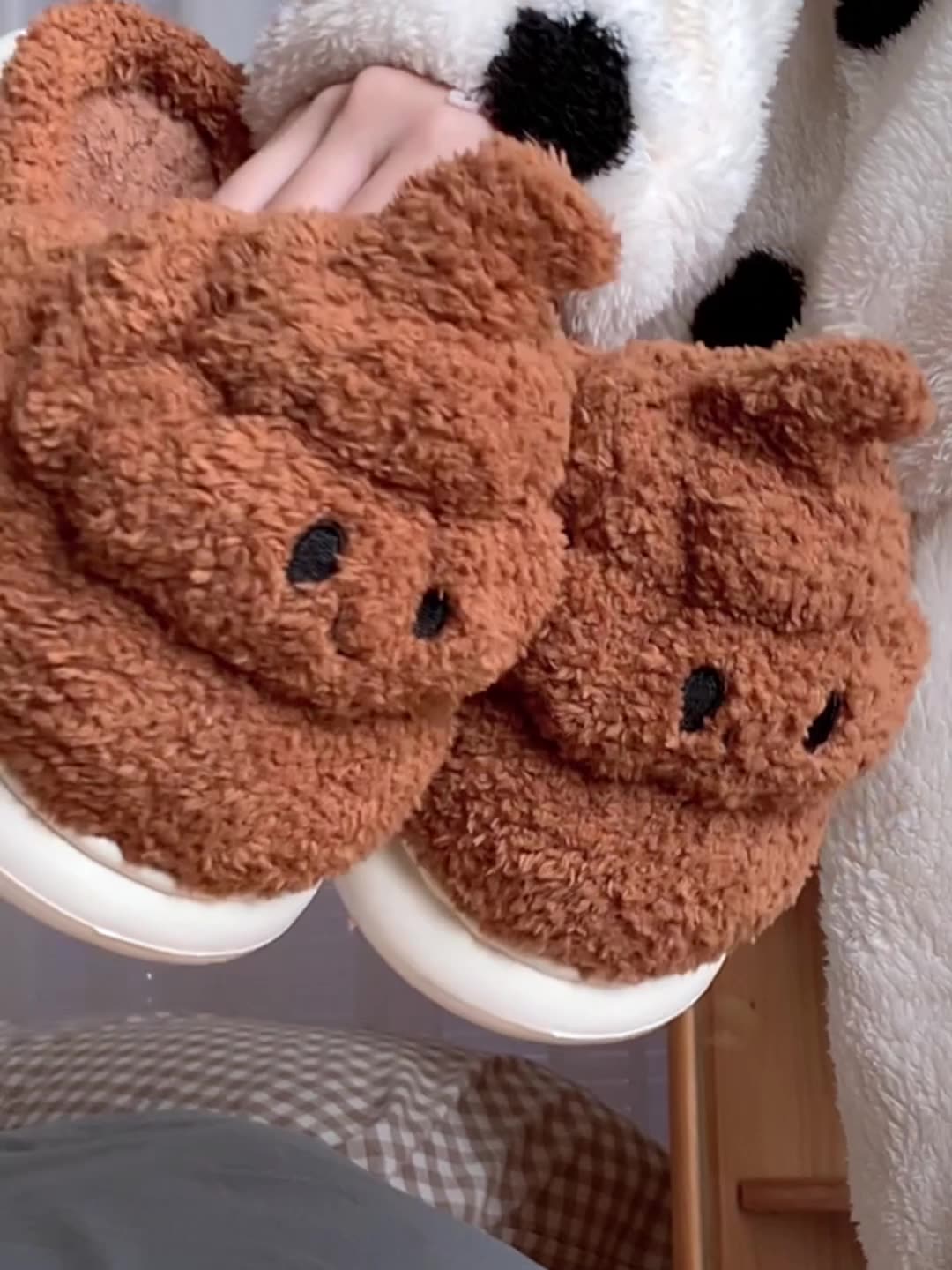 Female winter personality funny poo fluffy cotton slippers home bedroom winter warm interesting shoes