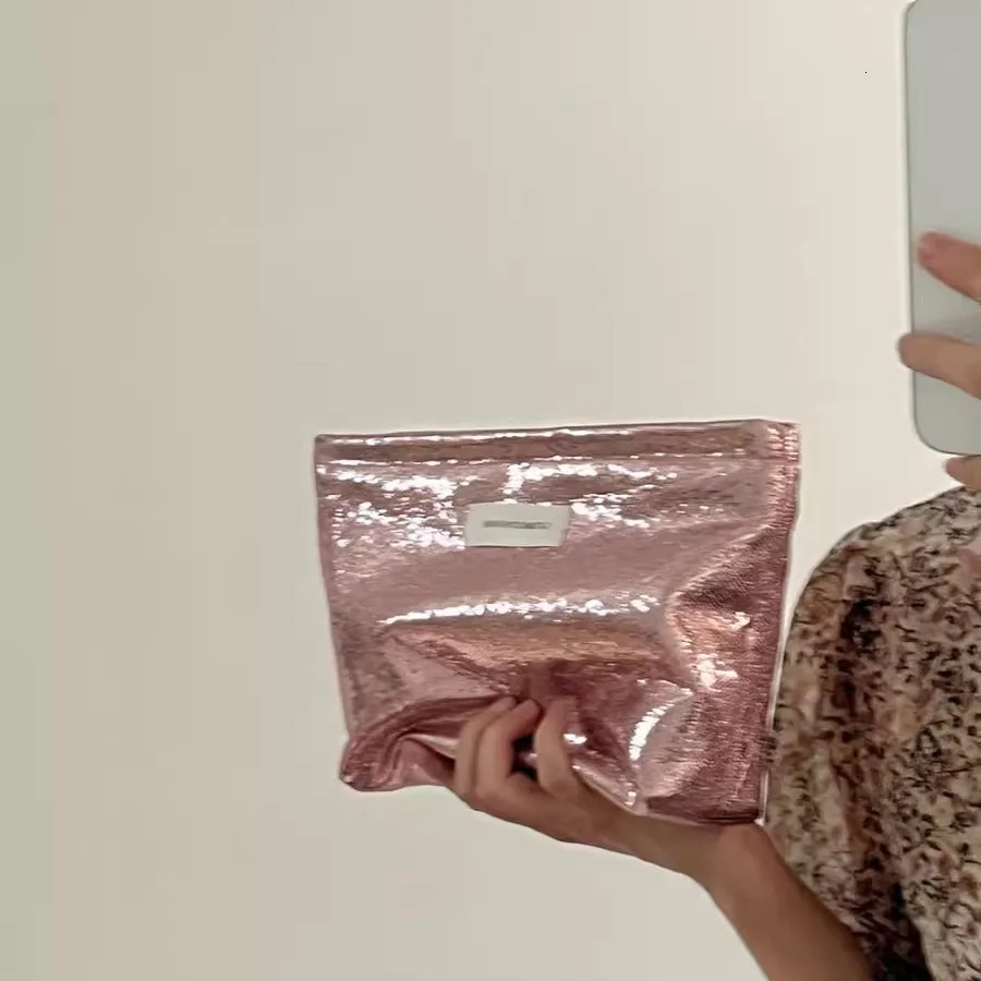 Storage bag handbag fashionable portable bright makeup bag large capacity makeup bag womens travel cosmetics toilet 241031