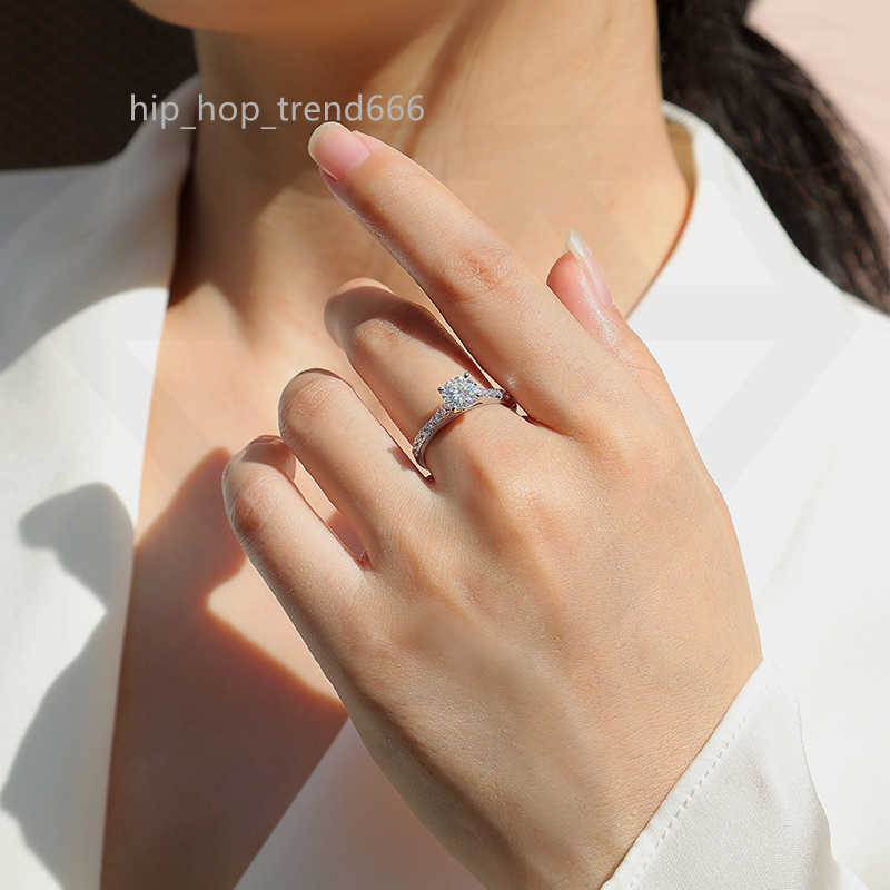Fine Jewelry 18K White Gold 1CT Moissanite Engagement Ring Luxury Moissanite Diamond Wedding Ring