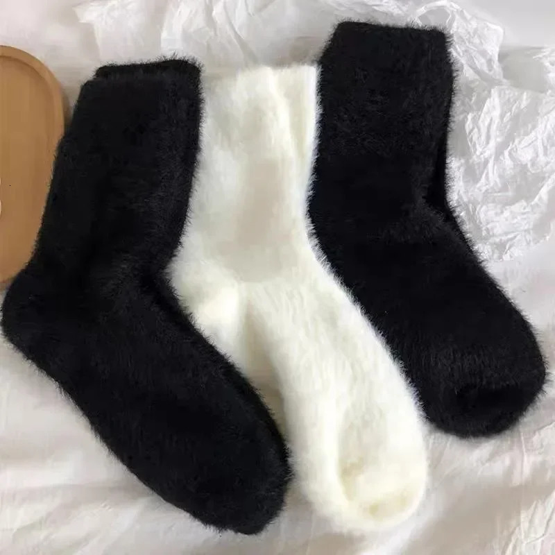 Autumn Winter Kawaii Mink Velvet White Black Super Soft Home Socks Highly Elastic Thicken Plush Thermal High Quality Sleep Sock 241031