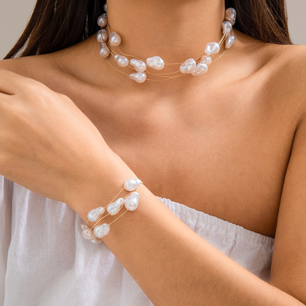 Hot Selling Accessories in Europe and America Simple and Niche Retro Bead Collarbone Chain Baroque Imitation Pearl Necklace for Women