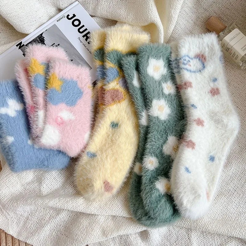 Japanese Kawaii Cute Socks Autumn Winter Thicken Warm Soft Plush Women Socks Coral Fleece Thermal Homewear Floor Sleeping Socks 241031