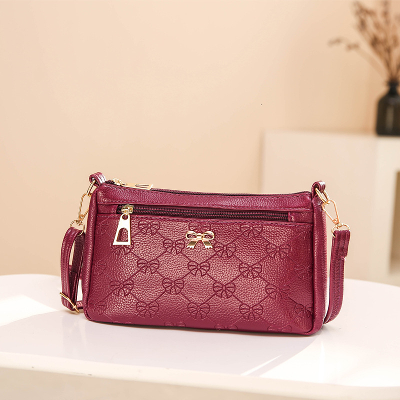 Yongxing White Horse Leather Korean Edition Fashion Women's Single Cross Shoulder Small Mom Leisure Bag