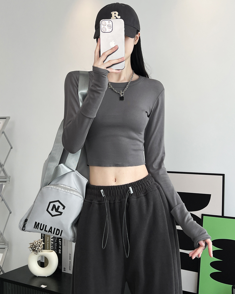Dynamic girls in Europe and the United States Slim sexy long-sleeved T-shirt female round neck pullover sleeves ins open high waist short paragraph bl