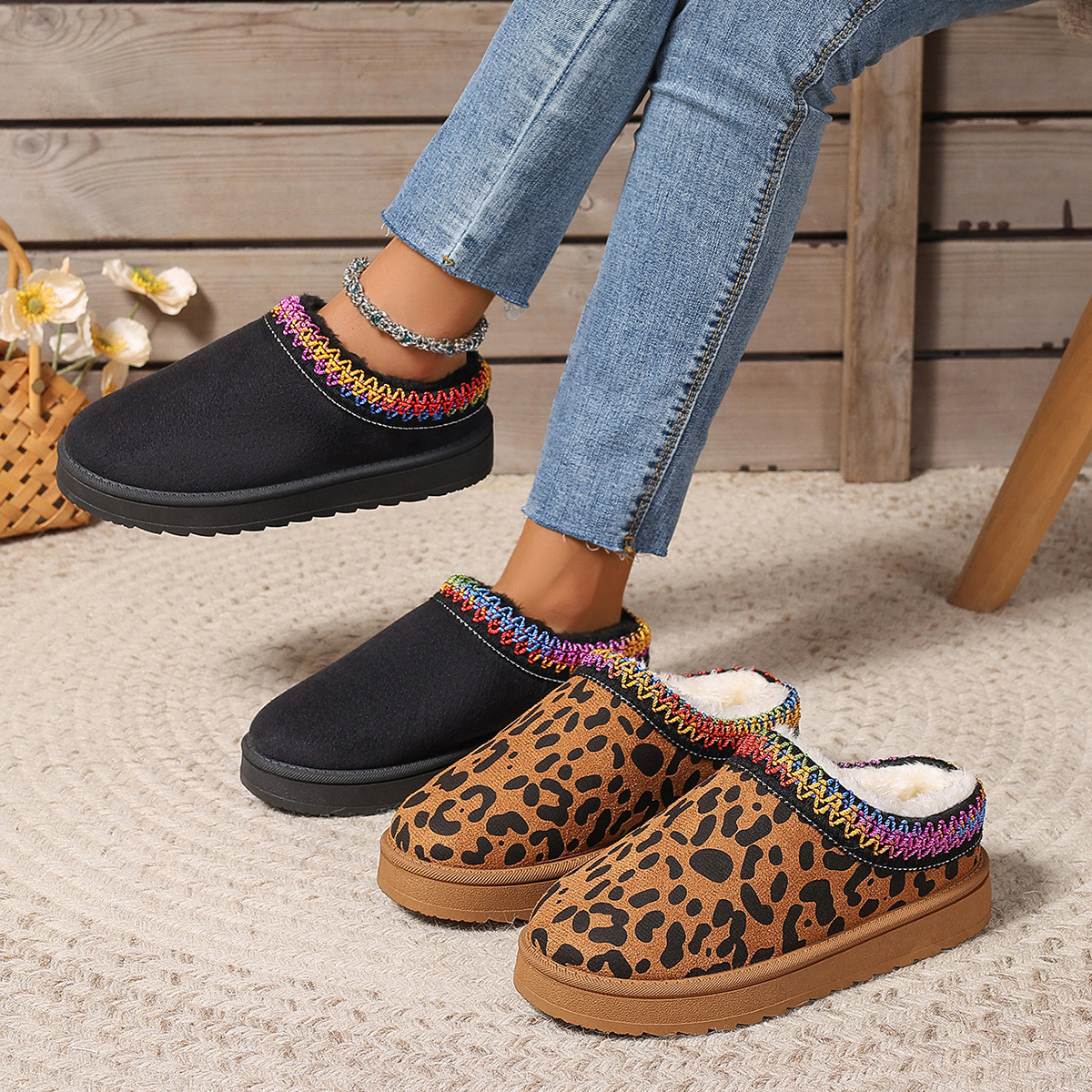2025 New Xinxin Women's Winter Fur Snow Cotton Plush Cotton Shoes Flat Bottom Martin Boots