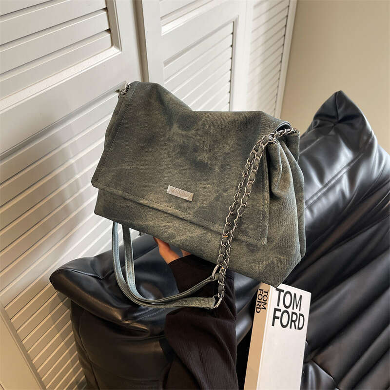 Ladies Commuter Retro Large Capacity Shoulder Bag Fashion Chain Handbag Girls Simple Crossbody PU Material