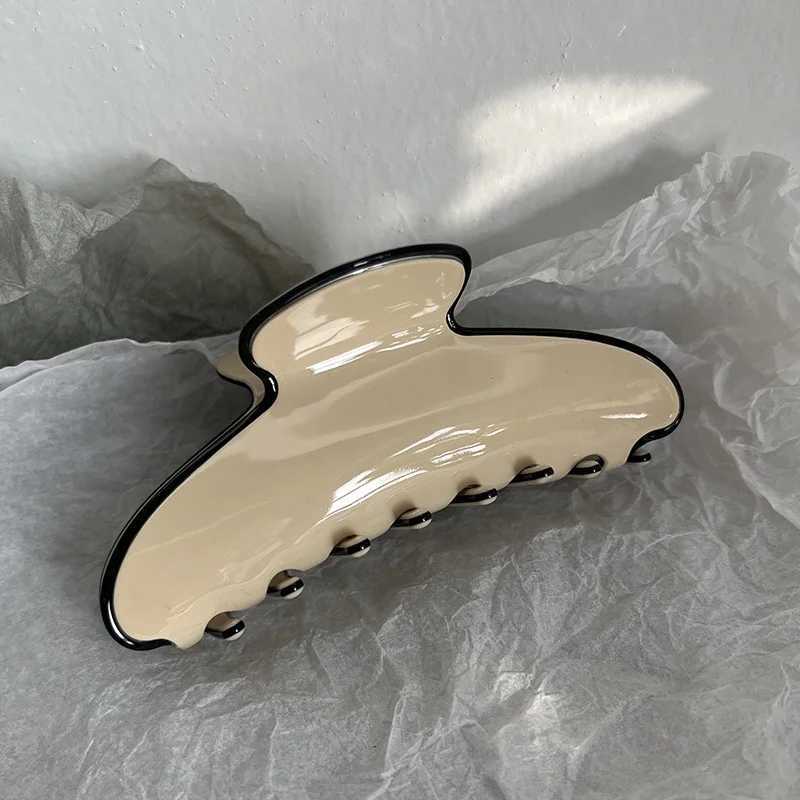 Elegant large acetic acid hair claw clip from France suitable for warm high-quality solid color grab bucket shark clip bucket shaped hair accessories 